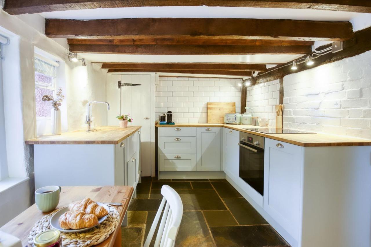 White Cross Cottage Woodbury Екстер'єр фото