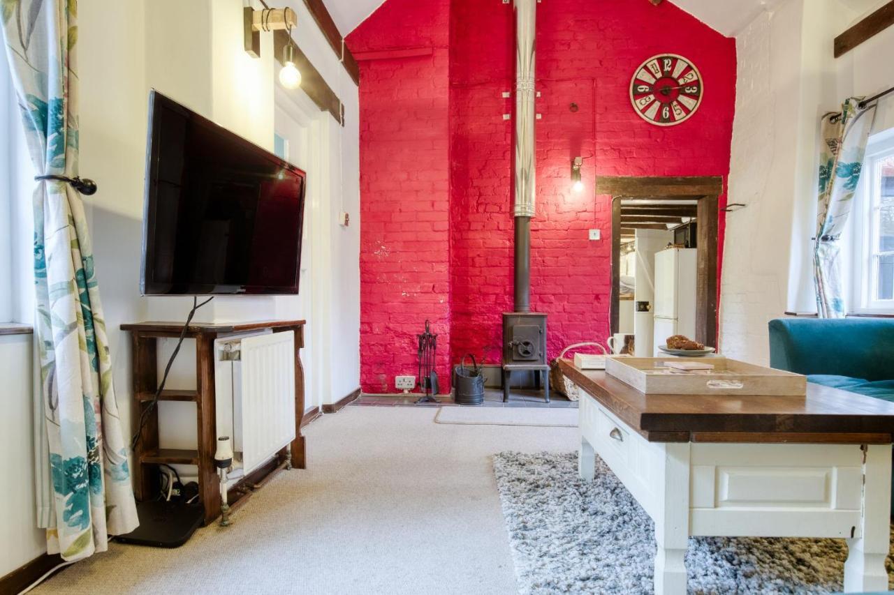 White Cross Cottage Woodbury Екстер'єр фото